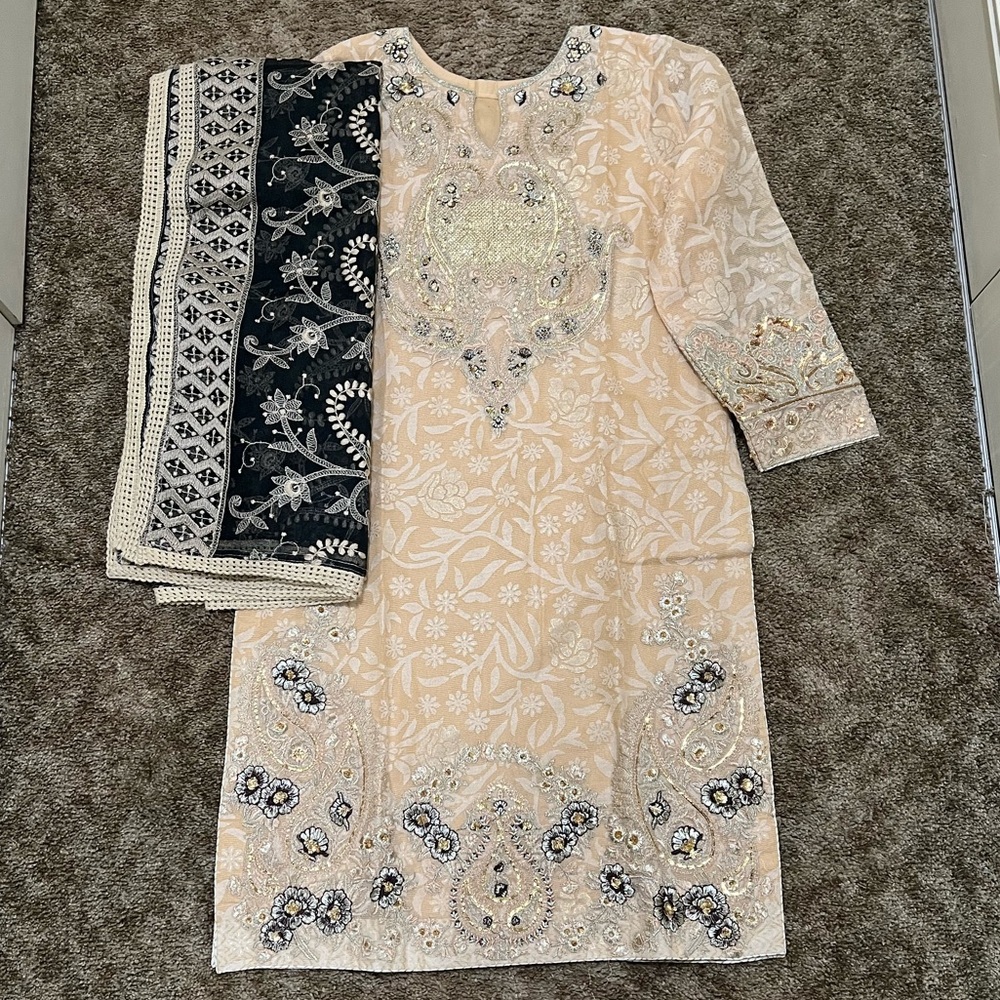 Pakistani Indian Embroidered Three Piece Suit